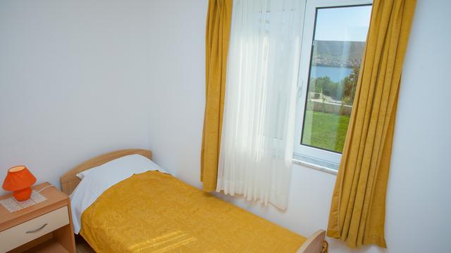 Apartment 4 – photo 4