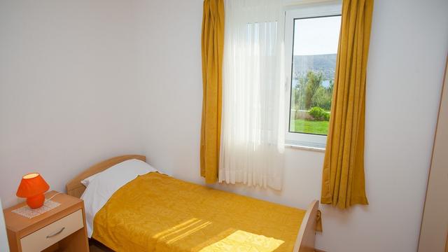 Apartment 4 – photo 5